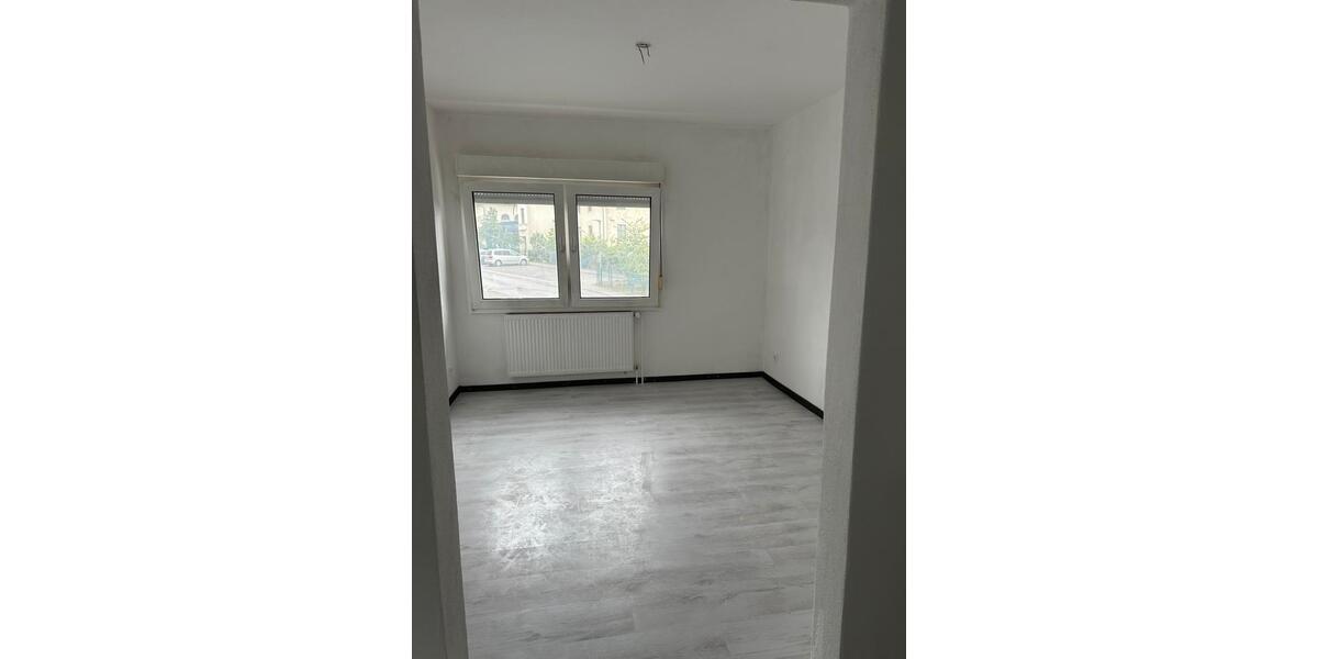 Etagenwohnung Neunkirchen - 4 Zimmer, 65 m&sup2;, 650&euro; | Angebot:26385325