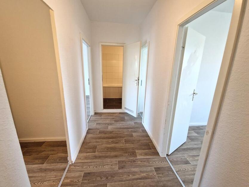 4-Zimmer-Wohnung im 4. Obergeschoss zu vermieten
