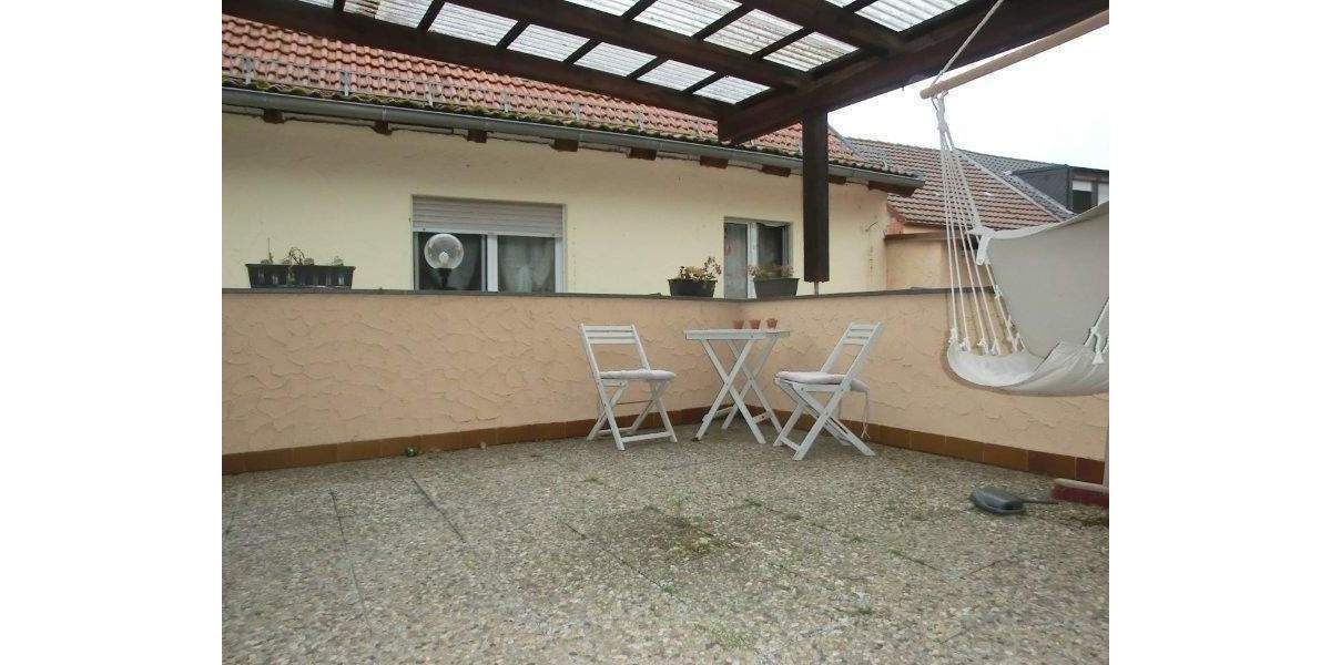 Etagenwohnung Niederwerrn - 3 Zimmer, 82 m&sup2;, 660&euro; | Angebot:24696276