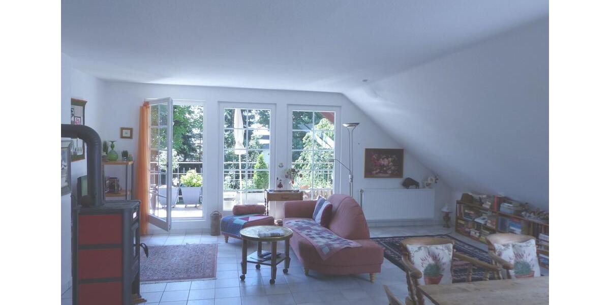 Dachgeschoßwohnung Königswinter - 3 Zimmer, 93 m&sup2;, 930&euro; | Angebot:26704144