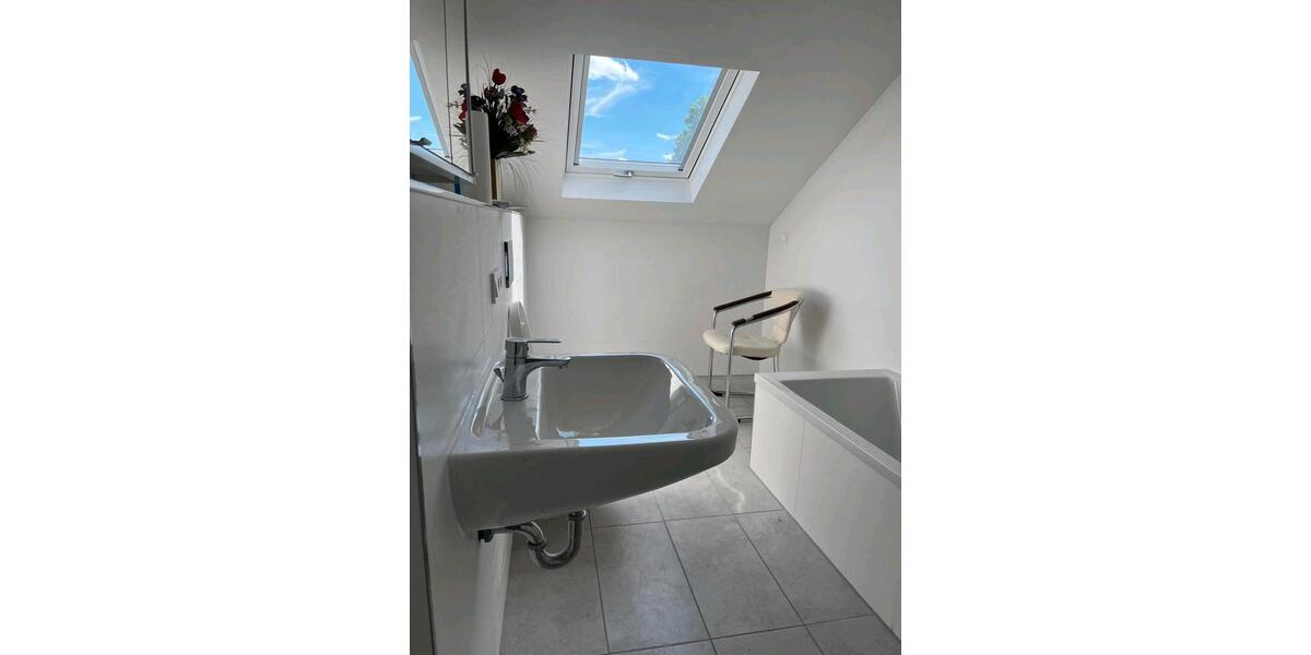 Dachgeschoßwohnung Wölfersheim - 3 Zimmer, 85 m&sup2;, 950&euro; | Angebot:26287929
