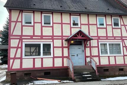 Wohnung Immenhausen - 9 Zimmer, 250 m&sup2;, 1.150&euro; | Angebot:24835522