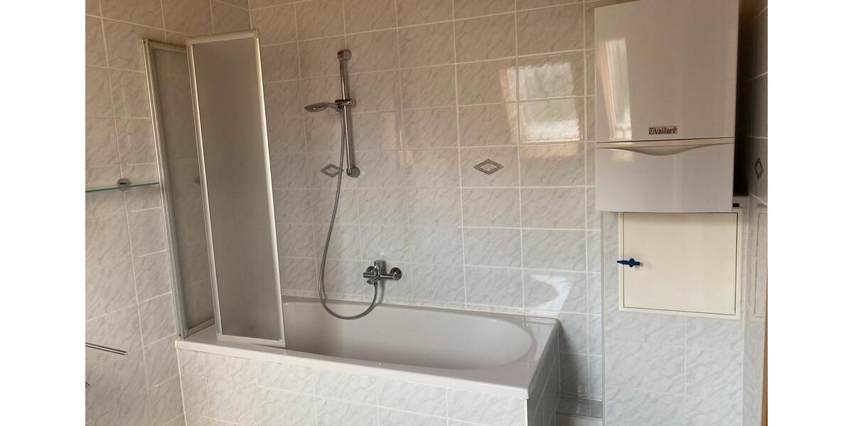 Dachgeschoßwohnung Suhl - 2.5 Zimmer, 60 m&sup2;, 516&euro; | Angebot:26059998