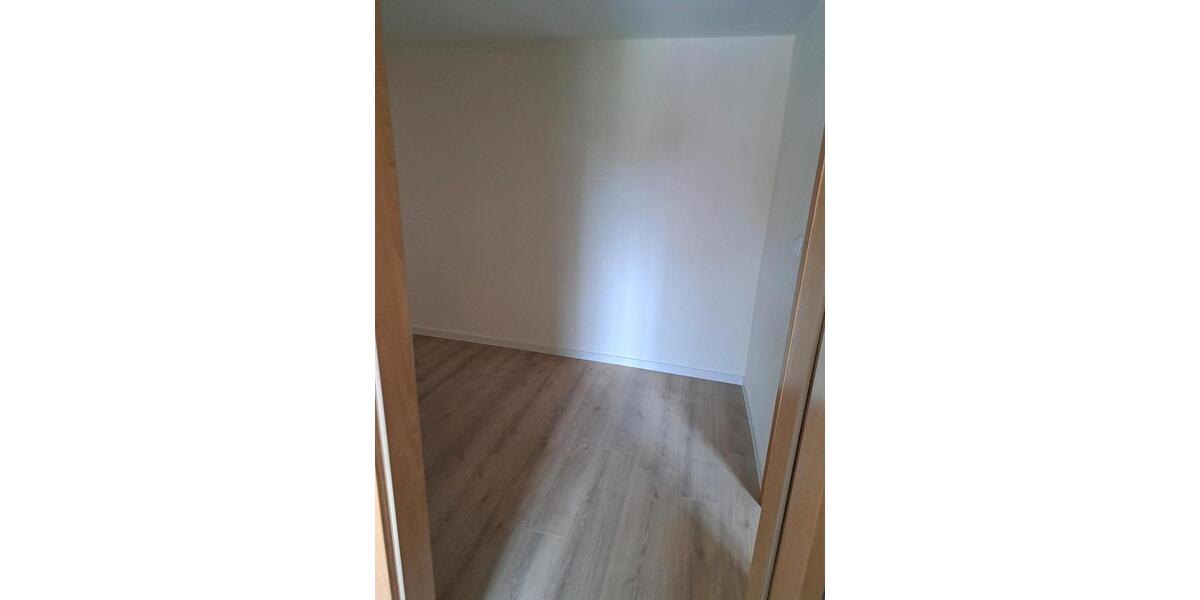 Etagenwohnung Treffurt - 3 Zimmer, 112 m&sup2;, 650&euro; | Angebot:26031285