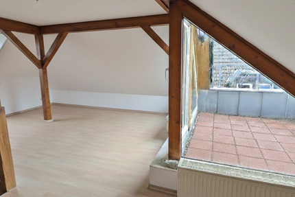 Wohnung Glauchau - 3 Zimmer, 80 m&sup2;, 650&euro; | Angebot:25392785