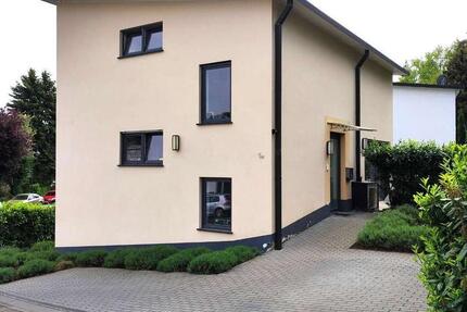 Modernes, energieeffizientes Einfamilienhaus mit Garten in Bad Soden 5 zimmer