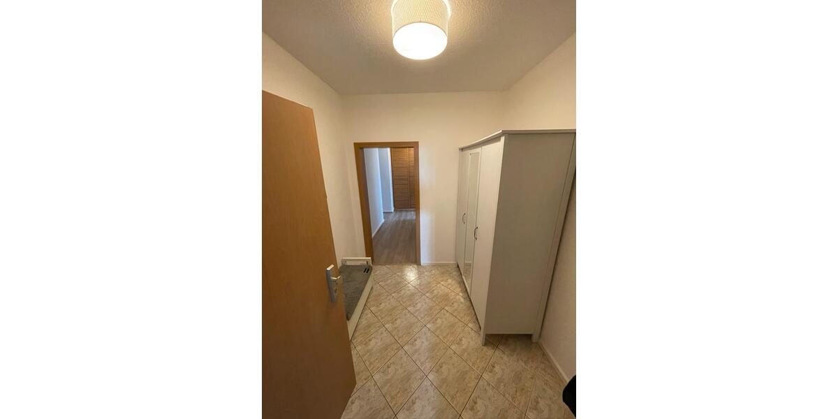 Etagenwohnung Neubrandenburg - 3 Zimmer, 70 m&sup2;, 540&euro; | Angebot:26672012
