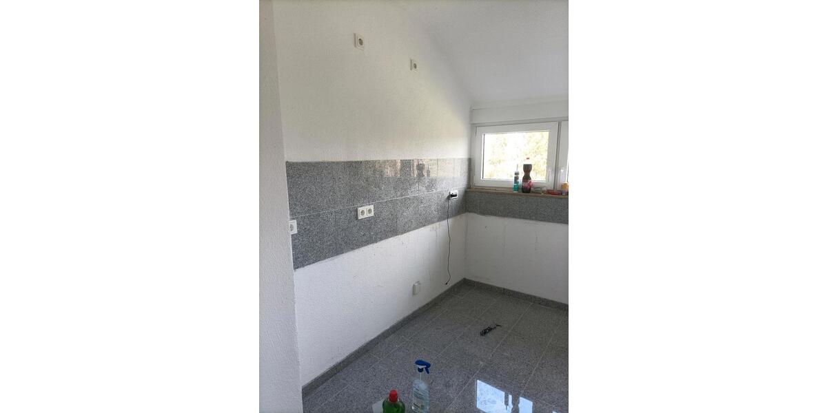 Dachgeschoßwohnung Riegelsberg - 3 Zimmer, 68 m&sup2;, 650&euro; | Angebot:25945412