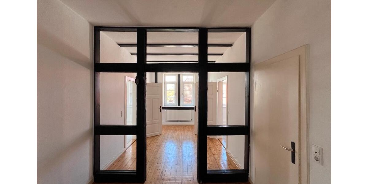 Etagenwohnung Isernhagen - 6 Zimmer, 190 m&sup2;, 1.249&euro; | Angebot:26705850
