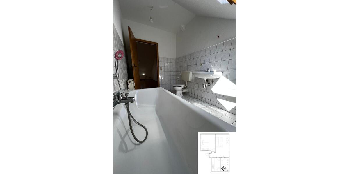 Dachgeschoßwohnung Mühlhausen (Thüringen) - 2 Zimmer, 45 m&sup2;, 250&euro; | Angebot:25537835