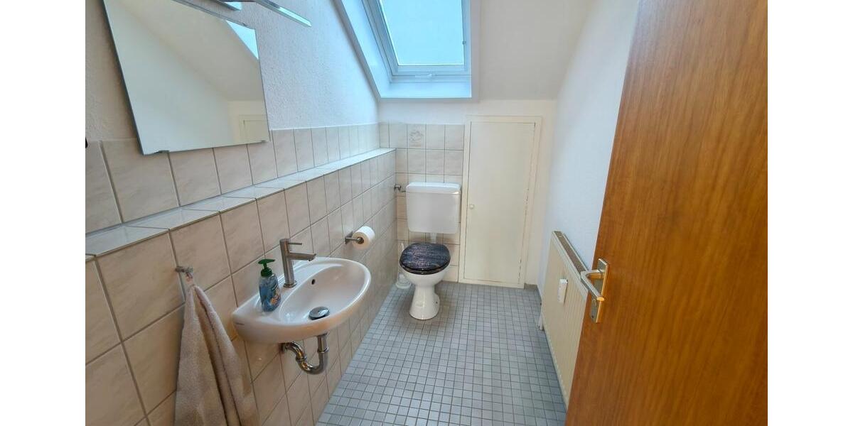 Dachgeschoßwohnung Maselheim - 3 Zimmer, 78 m&sup2;, 880&euro; | Angebot:24712714