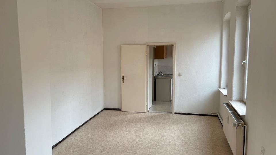 Etagenwohnung Naumburg (Saale) - 1 Zimmer, 28 m&sup2;, 370&euro; | Angebot:26454204