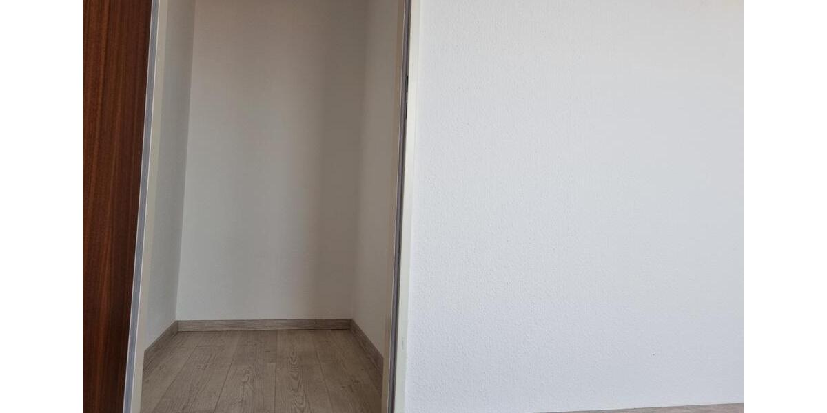 Dachgeschoßwohnung Halberstadt - 3 Zimmer, 87 m&sup2;, 524&euro; | Angebot:25865844