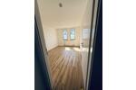 Sanierte 2 Zimmer Wohnung mit TG Stellplatz in MA Niederfeld zimmer