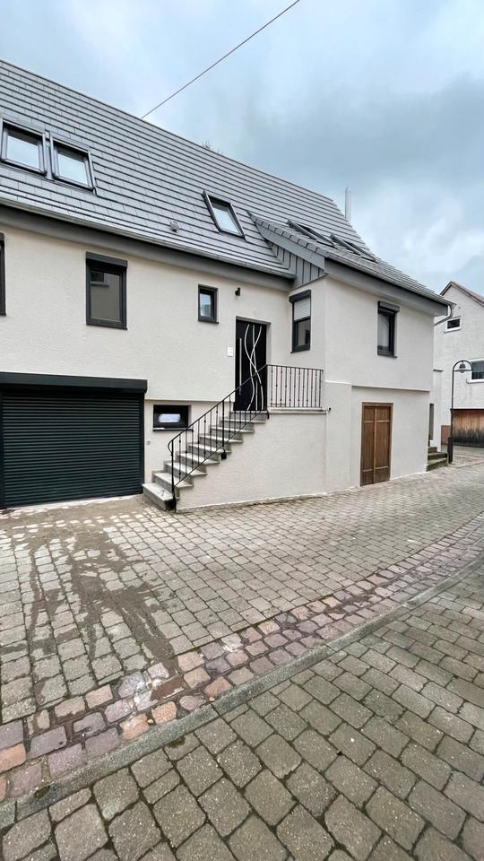 Hochwertig kernsaniertes EFH mit GarageKeller und Gewölbekeller