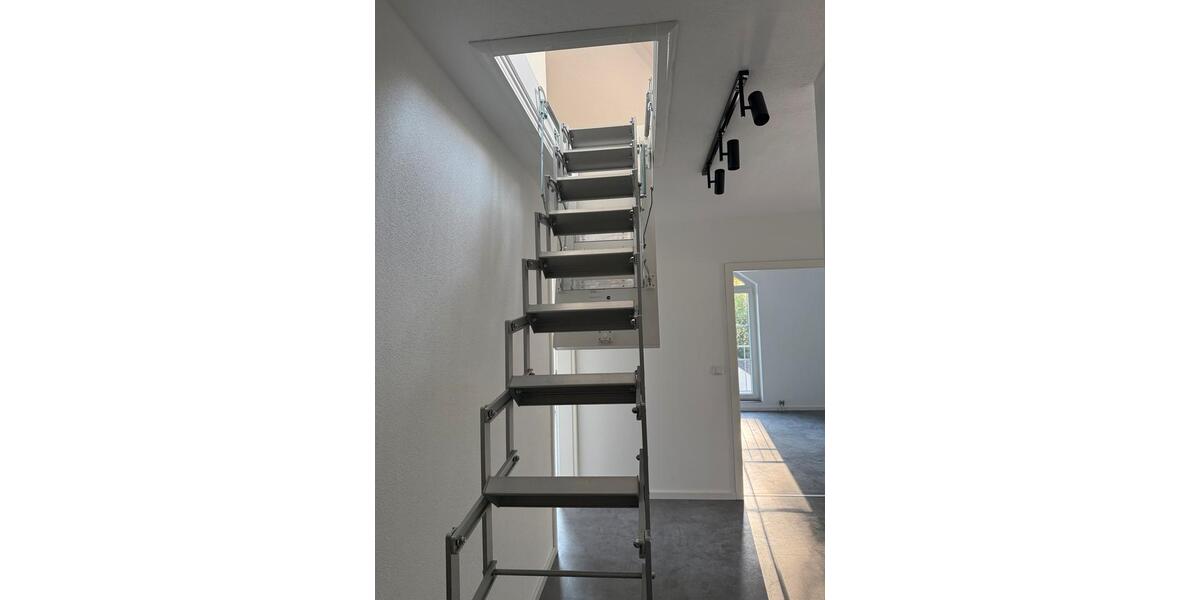 Dachgeschoßwohnung Schalksmühle - 2 Zimmer, 66 m&sup2;, 780&euro; | Angebot:26633222