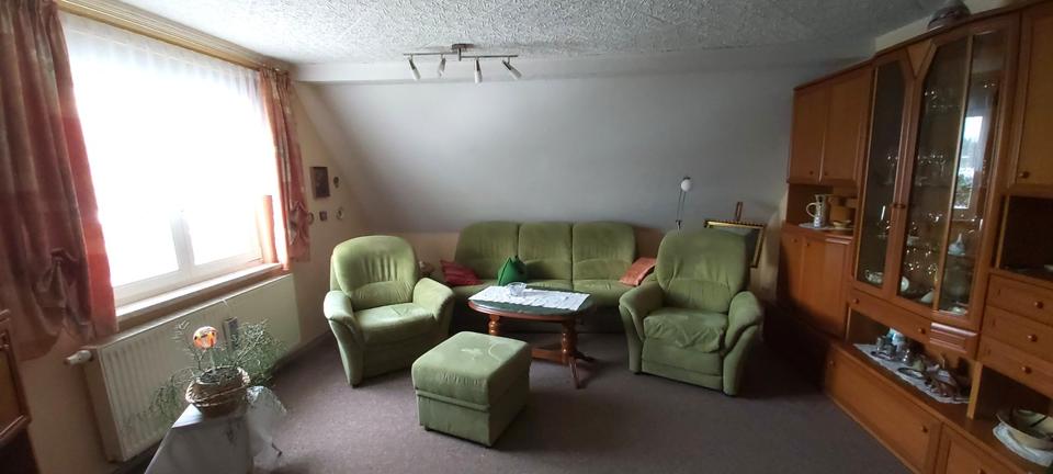 Helle und Ruhige 3-Raum-Wohnung im 2.OG (DG) 3 zimmer