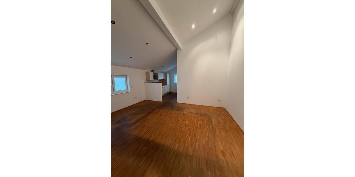 Etagenwohnung Wenden - 2 Zimmer, 57 m&sup2;, 650&euro; | Angebot:25026998