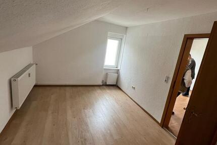 Wohnung Bad Wildungen - 5 Zimmer, 110 m&sup2;, 800&euro; | Angebot:26619440
