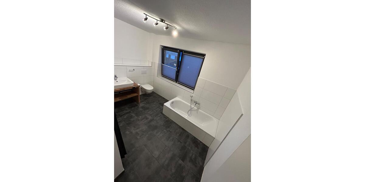 Reihenhaus Schleswig - 4 Zimmer, 128 m&sup2;, 1.280&euro; | Angebot:26674251