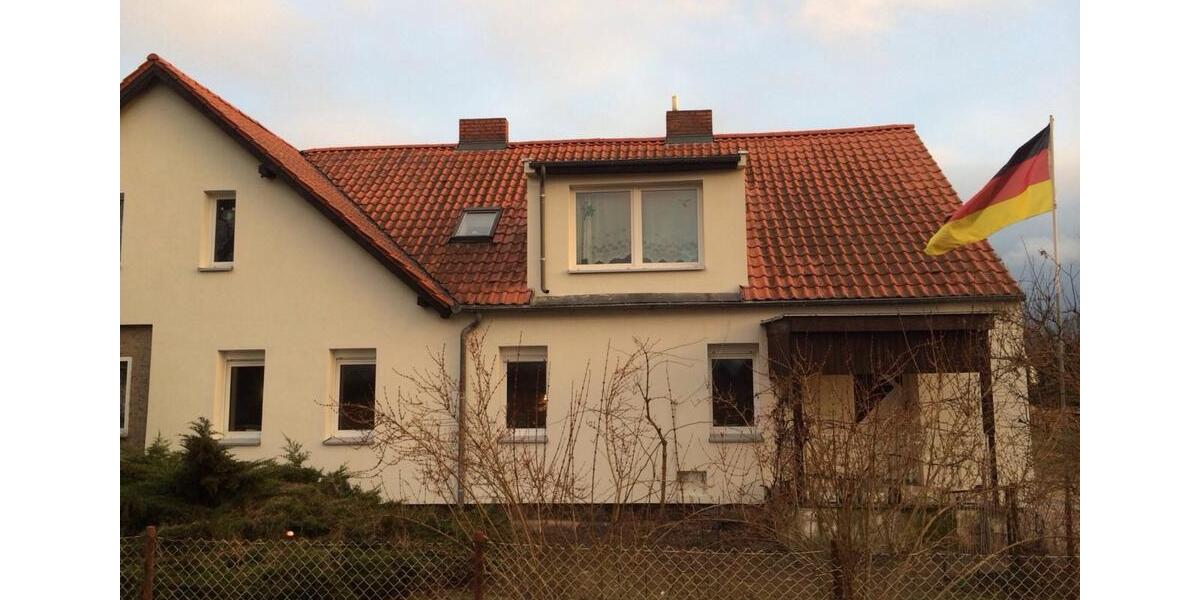 Doppelhaushälfte Frankfurt (Oder) - 7 Zimmer, 190 m&sup2;, 1.800&euro; | Angebot:25839601