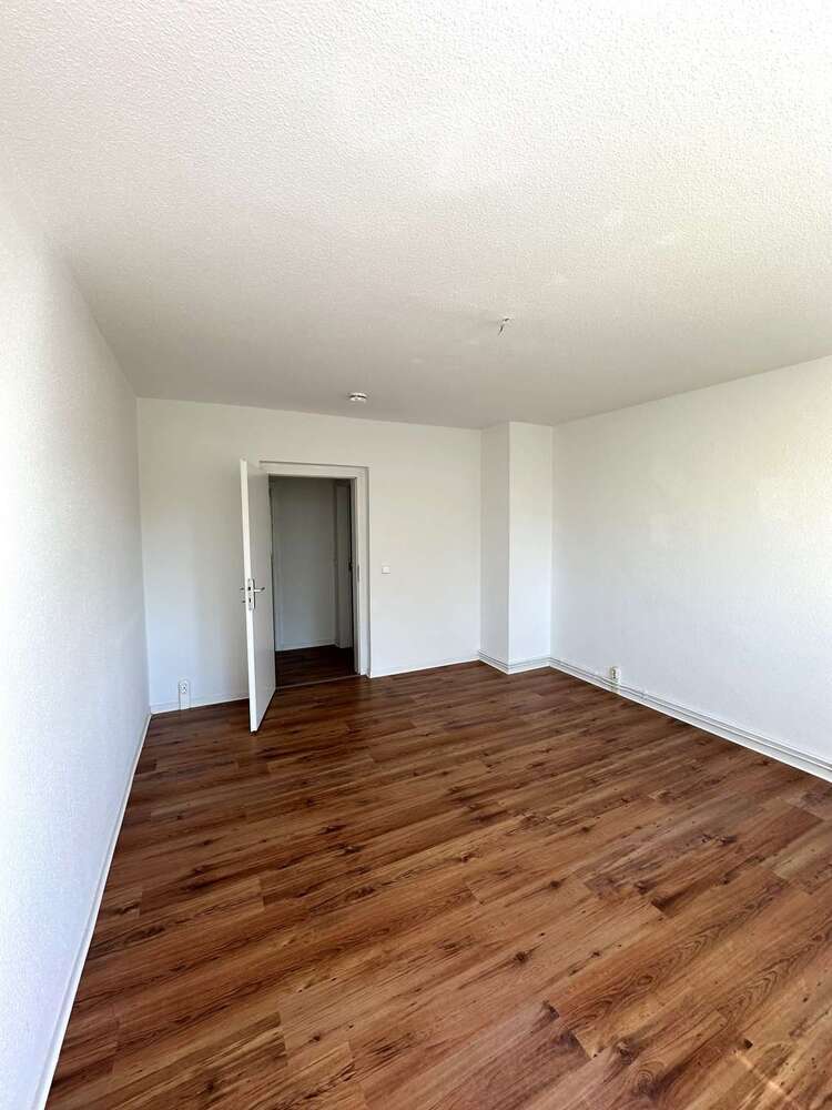 ++Frisch sanierte 3-RaumWohnung mit EBK++