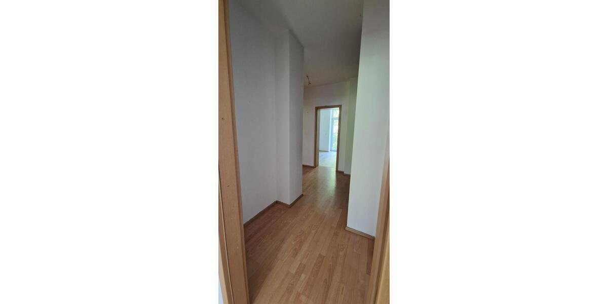 Erdgeschoßwohnung Chemnitz Altendorf - 3 Zimmer, 65 m&sup2;, 375&euro; | Angebot:26039495