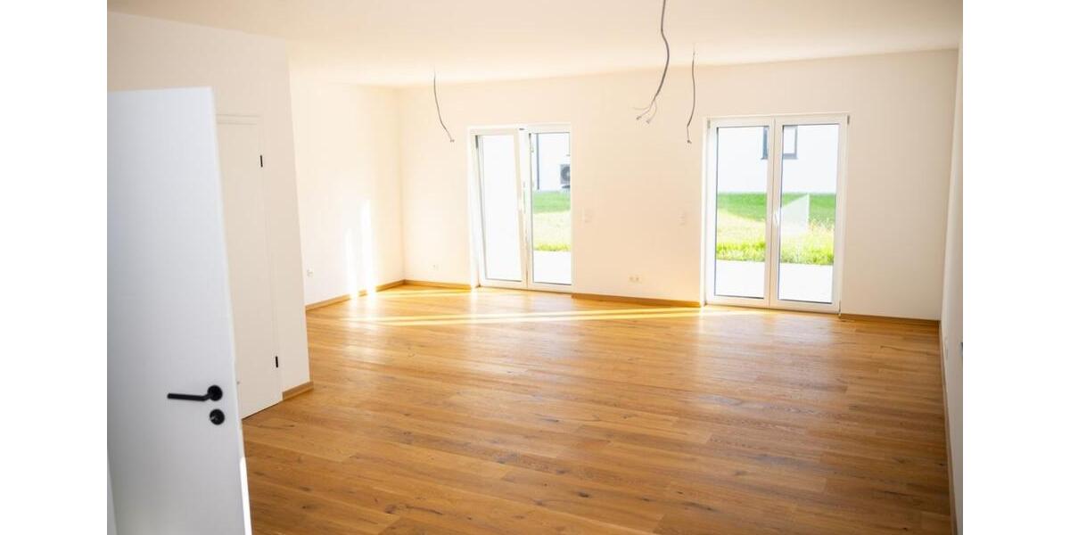 Doppelhaushälfte Deggendorf - 4 Zimmer, 130 m&sup2;, 1.560&euro; | Angebot:25872223