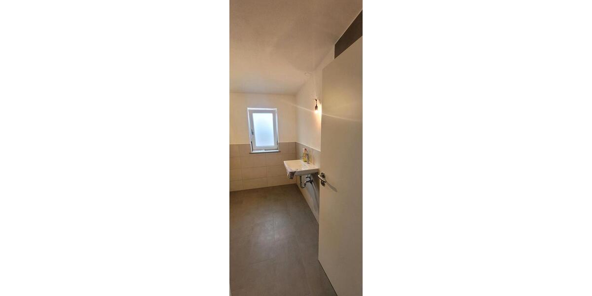 Erdgeschoßwohnung Maxhütte-Haidhof Haidhof - 4 Zimmer, 82 m&sup2;, 900&euro; | Angebot:26639949