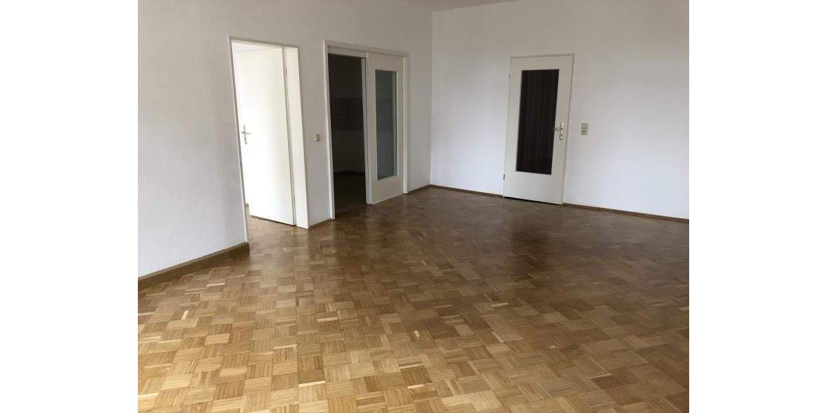 Etagenwohnung Mittweida - 2 Zimmer, 66 m&sup2;, 375&euro; | Angebot:24776864