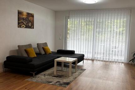 Schöne, neuwertige 3-Raum-Erdgeschosswohnung mit Balkon und EBK 3 zimmer
