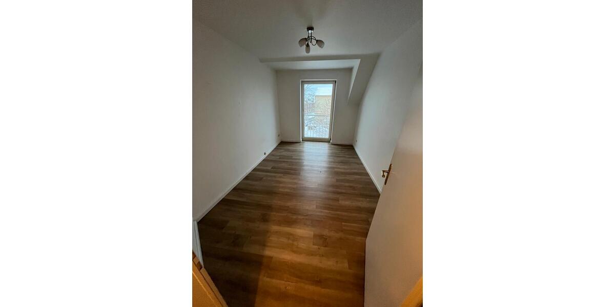 Maisonettenwohnung Moers Schwafheim - 4 Zimmer, 141 m&sup2;, 1.400&euro; | Angebot:25929418