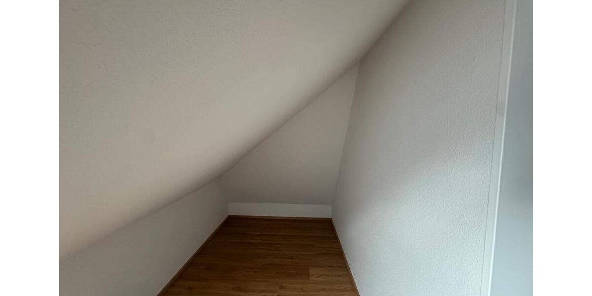 Dachgeschoßwohnung Bad Waldsee - 3.5 Zimmer, 70 m&sup2;, 1.350&euro; | Angebot:26629229