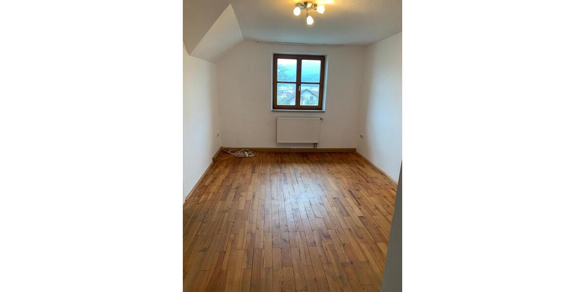 Etagenwohnung Neukirchen bei Heiligen Blut - 3.5 Zimmer, 78 m&sup2;, 650&euro; | Angebot:23839179