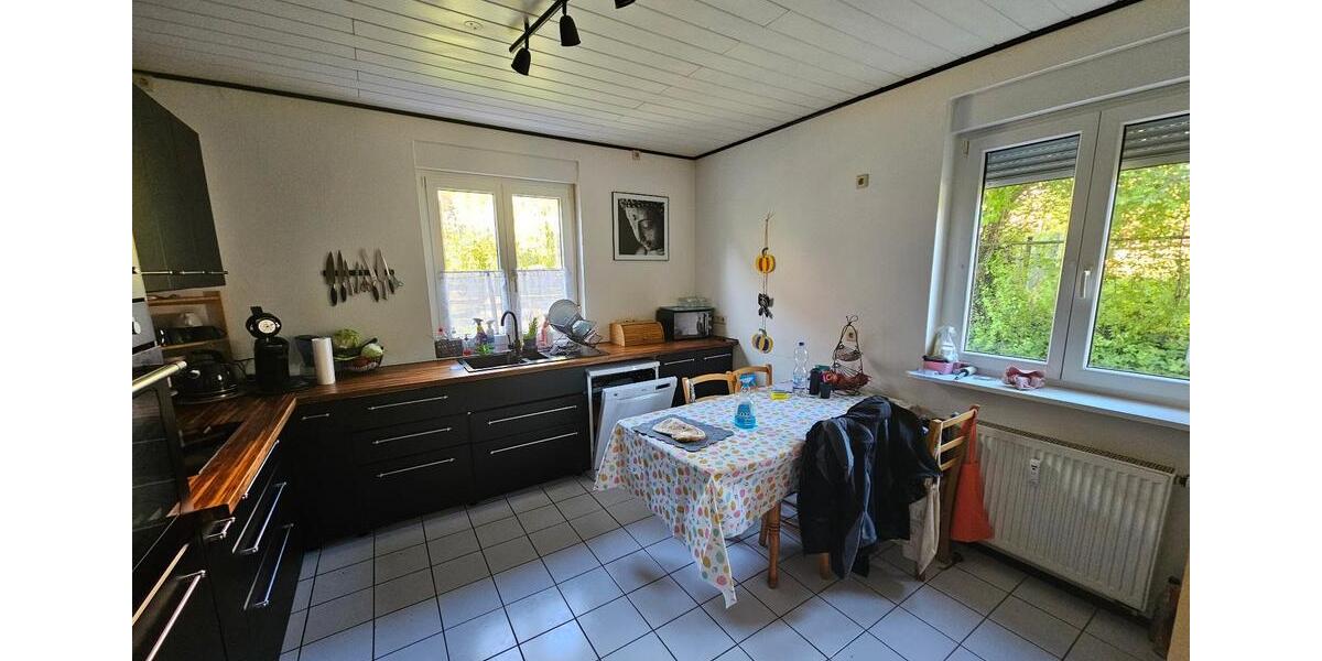Erdgeschoßwohnung Murrhardt - 5 Zimmer, 155 m&sup2;, 1.500&euro; | Angebot:26522055