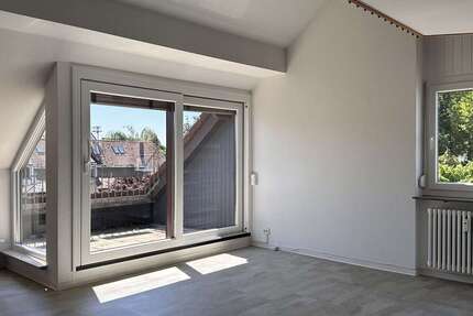 Wohnung Leonberg - 2.5 Zimmer, 74 m&sup2;, 900&euro; | Angebot:26679674