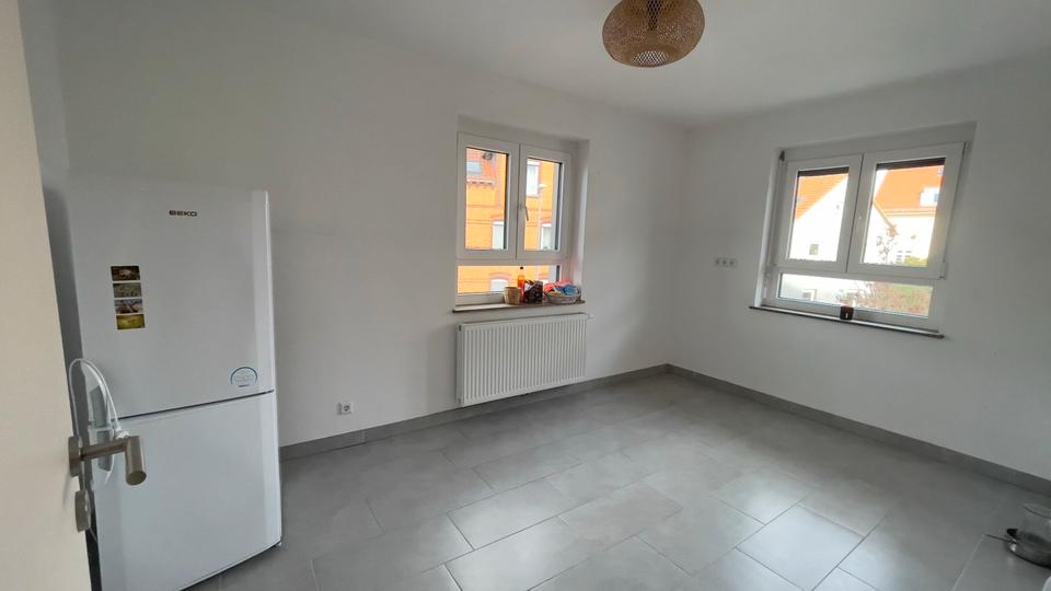 Etagenwohnung Ludwigsburg - 3 Zimmer, 85 m&sup2;, 1.200&euro; | Angebot:25216209