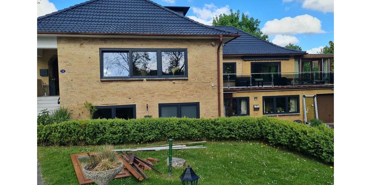 Einfamilienhaus Schleswig - 6 Zimmer, 280 m&sup2;, 1.800&euro; | Angebot:25294870