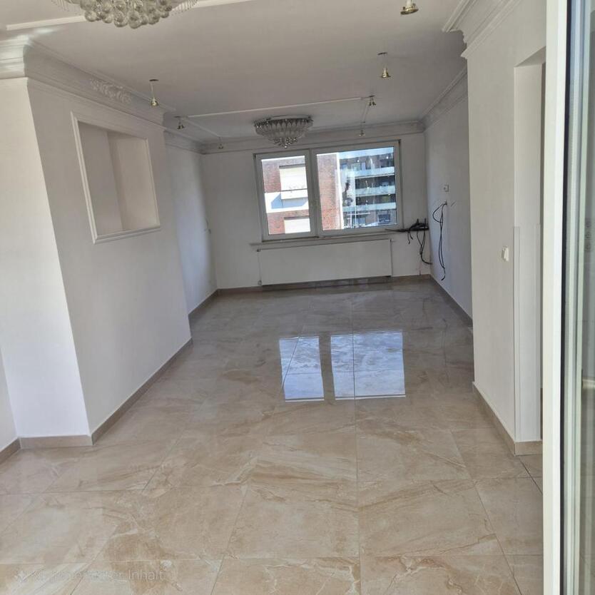 Hochwertige Wohnung in Mönchengladbach City mit Balkon zimmer