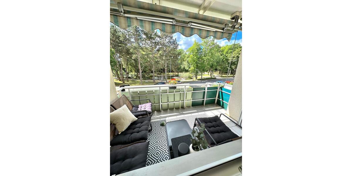 Attraktive 2 Zimmer Wohnung MöbliertTeilmöbiliert 2 zimmer