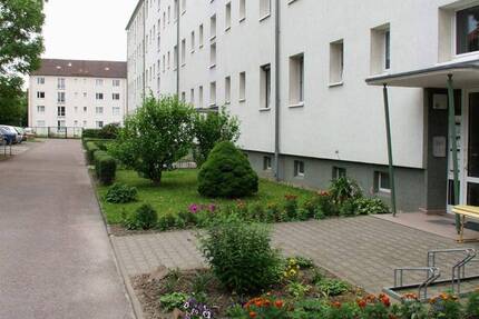 Wohnung Riesa Gröba - 3 Zimmer, 60 m&sup2;, 362&euro; | Angebot:26753193