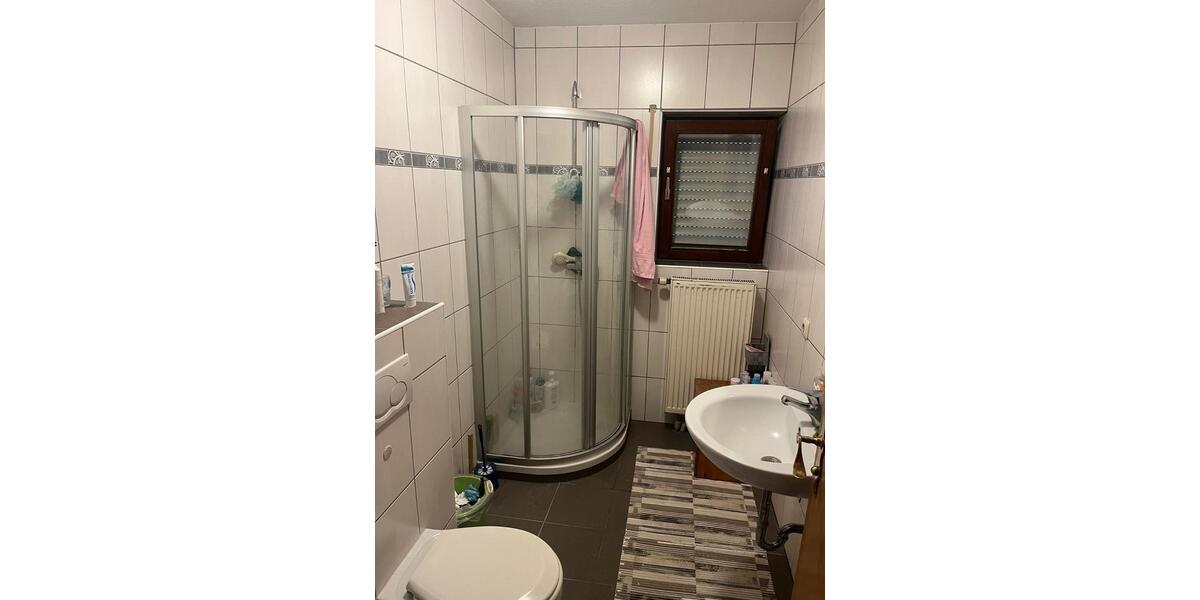 Reihenhaus Kleinlangheim - 5 Zimmer, 147 m&sup2;, 1.250&euro; | Angebot:25086117