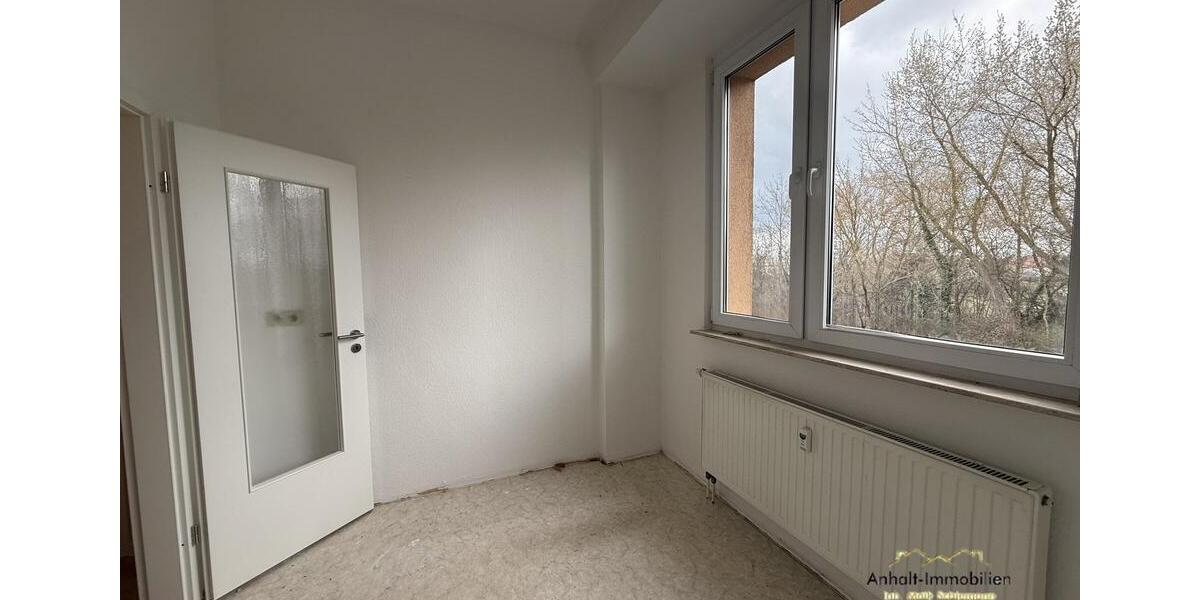 Etagenwohnung Bitterfeld-Wolfen Bitterfeld - 2 Zimmer, 60 m&sup2;, 495&euro; | Angebot:26487349