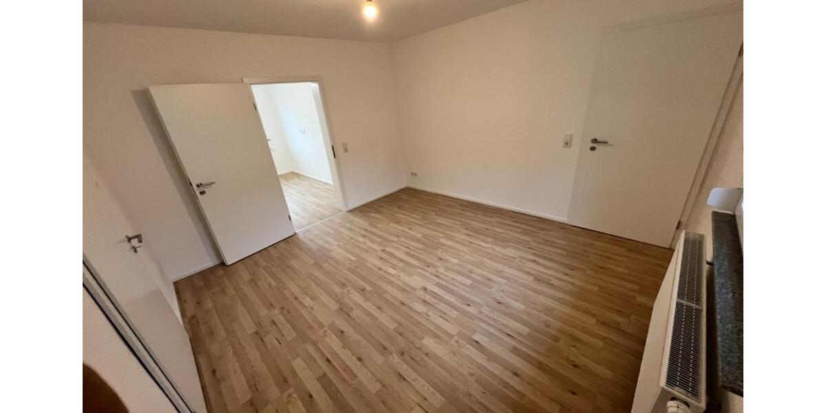 Etagenwohnung Leidersbach - 4 Zimmer, 103 m&sup2;, 900&euro; | Angebot:24641117