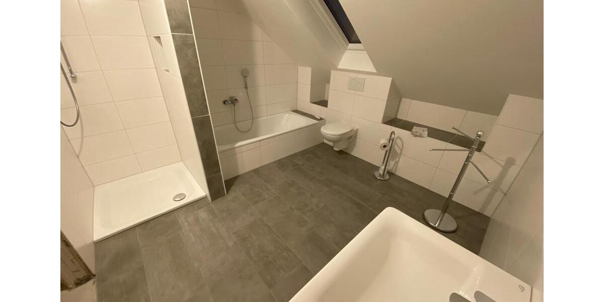 Dachgeschoßwohnung Ostrhauderfehn - 4 Zimmer, 90 m&sup2;, 750&euro; | Angebot:26671627