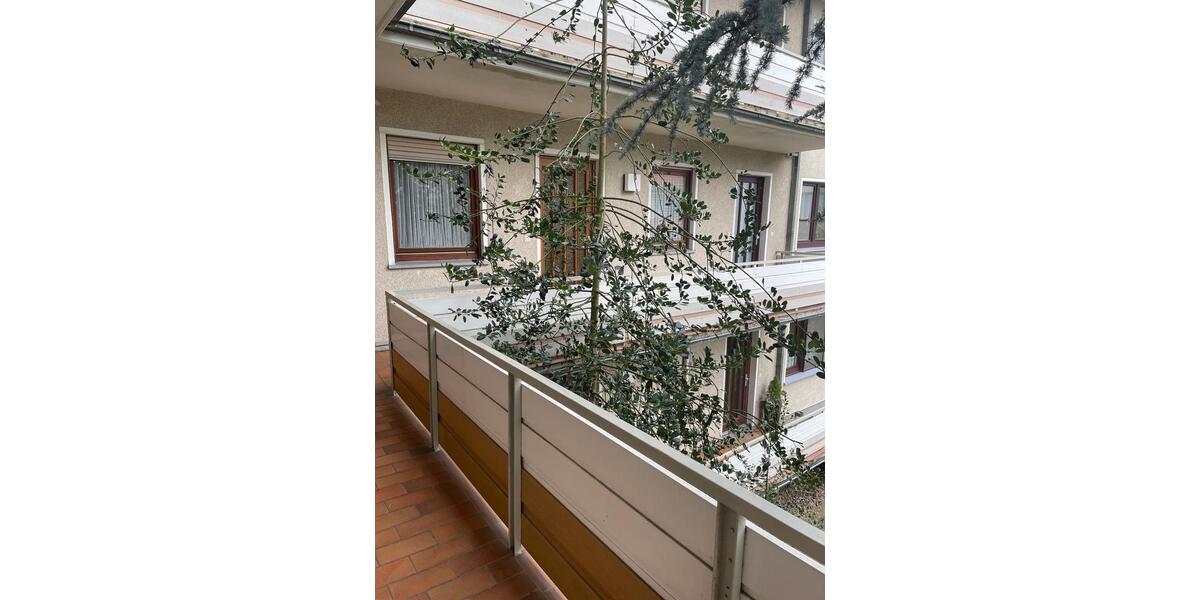 Etagenwohnung Bad Pyrmont - 1 Zimmer, 46 m&sup2;, 500&euro; | Angebot:25396021