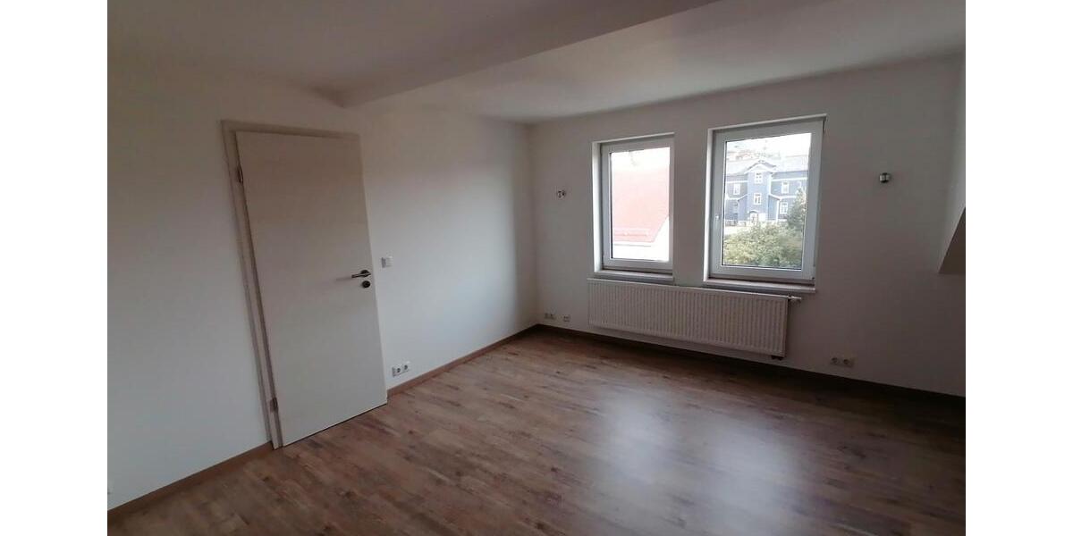 Dachgeschoßwohnung Sonneberg - 2 Zimmer, 62 m&sup2;, 590&euro; | Angebot:26478780