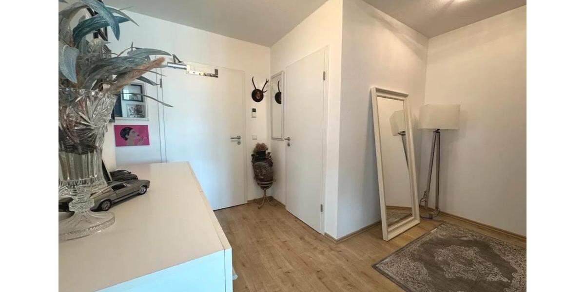 Etagenwohnung Ingolstadt - 3 Zimmer, 83 m&sup2;, 1.105&euro; | Angebot:25918878