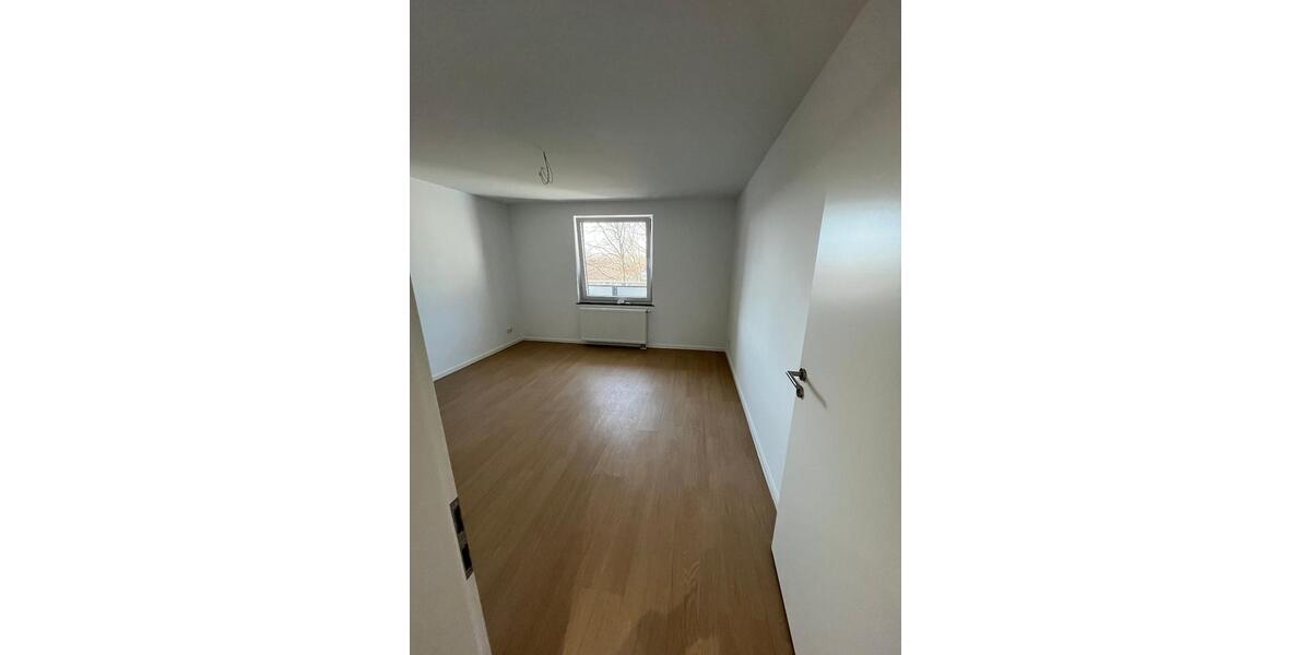 Etagenwohnung Wolfenbüttel - 3 Zimmer, 68 m&sup2;, 850&euro; | Angebot:25806384