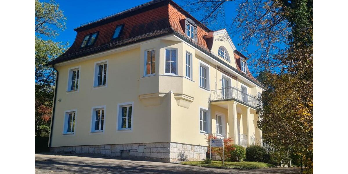 Etagenwohnung Riedenburg - 4 Zimmer, 150 m&sup2;, 1.125&euro; | Angebot:26557005